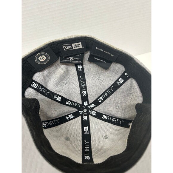 New Era 39Thirty CFL Calgary Stampeders Fitted Hat S/M - Picture 4 of 4